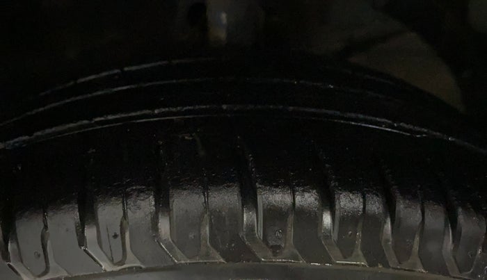 2019 Maruti XL6 ALPHA MT, Petrol, Manual, 29,154 km, Right Front Tyre Tread