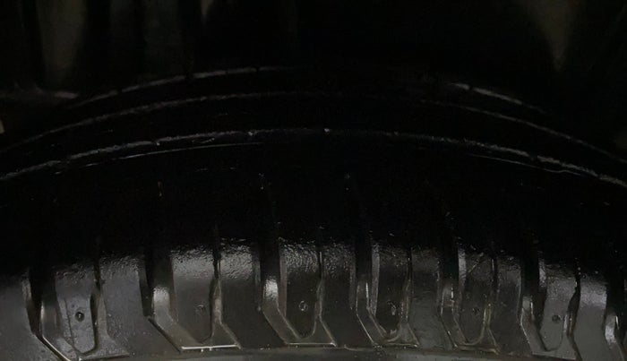 2019 Maruti XL6 ALPHA MT, Petrol, Manual, 29,154 km, Right Rear Tyre Tread
