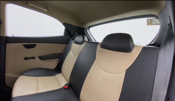 2014 Hyundai Eon ERA +, Petrol, Manual, 29,436 km, Right Side Rear Door Cabin