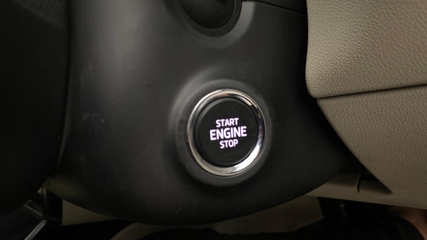 2022 Skoda SLAVIA AMBITION 1.0L TSI MT, Petrol, Manual, 45,931 km, Keyless Start/ Stop Button