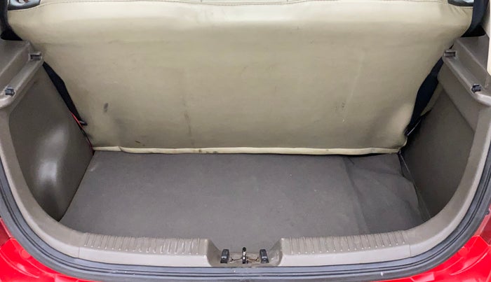 2011 Hyundai i10 MAGNA 1.2, Petrol, Manual, 54,721 km, Boot Inside