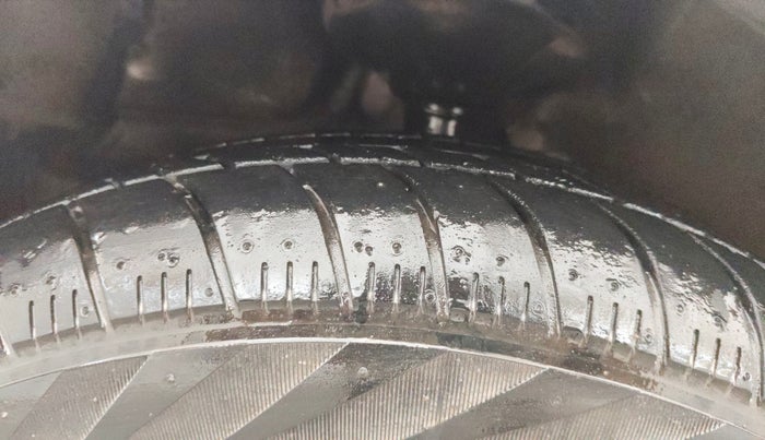 2017 Maruti Celerio ZXI AMT (O), Petrol, Automatic, 23,932 km, Left Front Tyre Tread