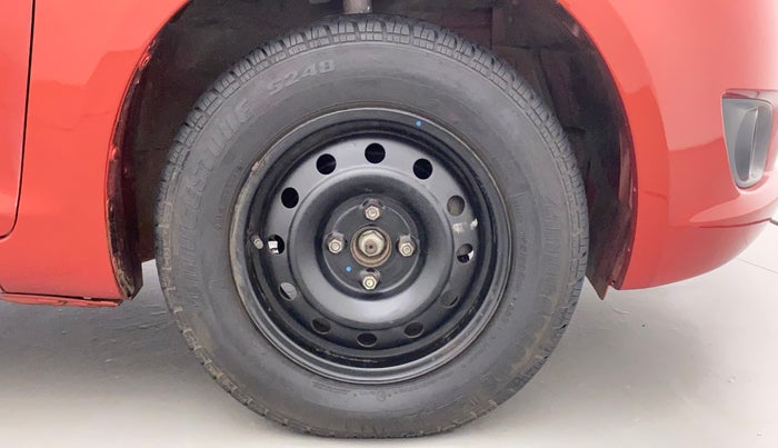 2013 Maruti Swift VDI, Diesel, Manual, 59,832 km, Right Front Wheel