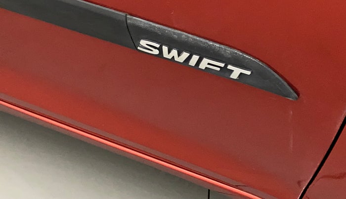 2013 Maruti Swift VDI, Diesel, Manual, 59,832 km, Driver-side door - Minor scratches