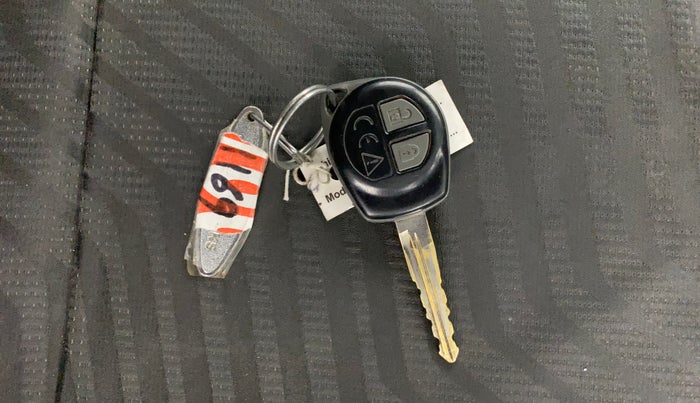 2018 Maruti Swift VXI AMT, Petrol, Automatic, 91,722 km, Key Close Up