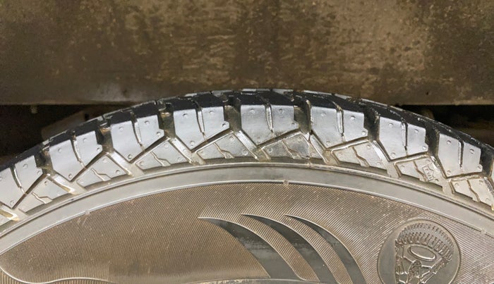 2018 Mahindra Bolero POWER PLUS SLE, Diesel, Manual, 1,08,036 km, Left Rear Tyre Tread