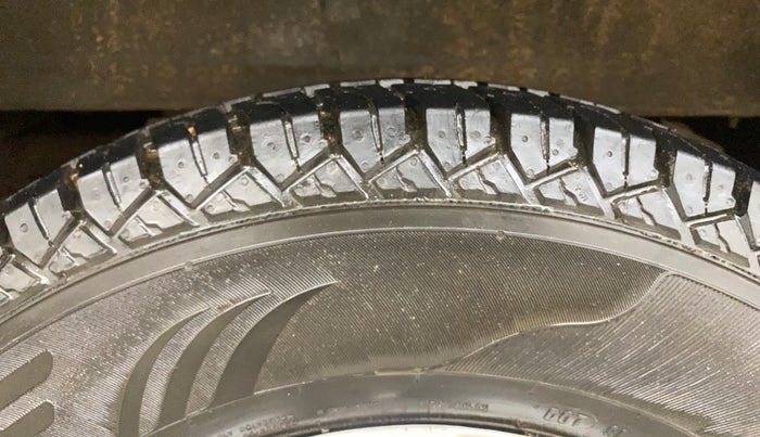 2018 Mahindra Bolero POWER PLUS SLE, Diesel, Manual, 1,08,036 km, Right Rear Tyre Tread