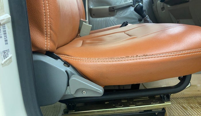 2018 Mahindra Bolero POWER PLUS SLE, Diesel, Manual, 1,08,036 km, Driver Side Adjustment Panel