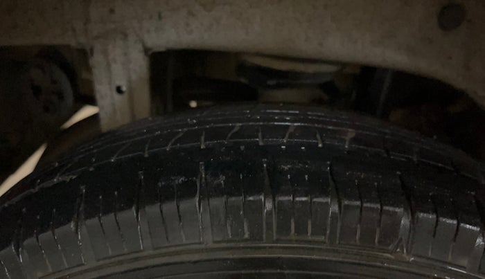 2019 Maruti Alto LXI CNG, CNG, Manual, 44,367 km, Right Rear Tyre Tread