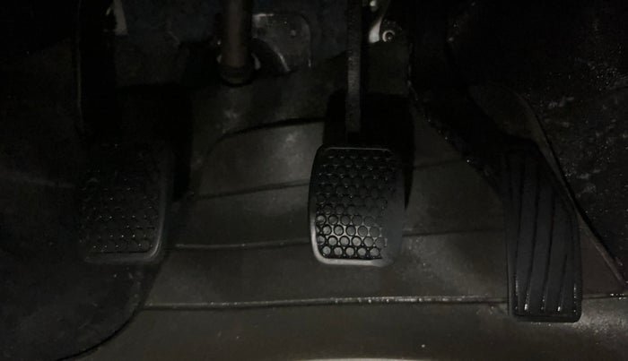 2019 Maruti Alto LXI CNG, CNG, Manual, 44,367 km, Pedals