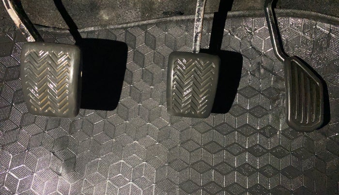 2013 Toyota Etios Liva GD, Diesel, Manual, 73,545 km, Pedals