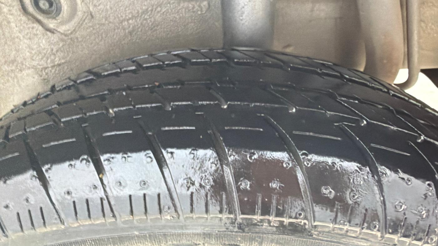 2016 Maruti Celerio VXI, Petrol, Manual, 31,606 km, Left Rear Tyre Tread