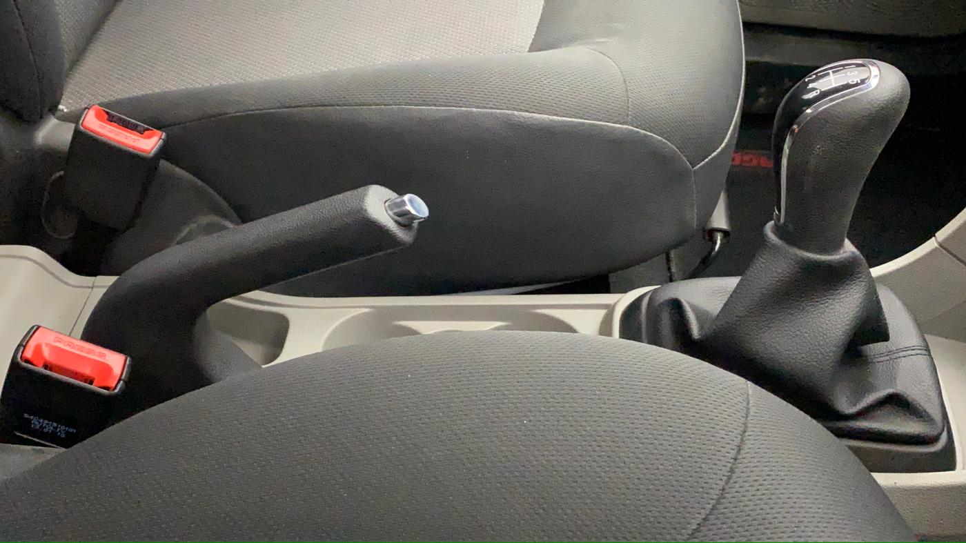 2018 Tata Tiago XE 1.2 REVOTRON, Petrol, Manual, 16,619 km, Gear Lever