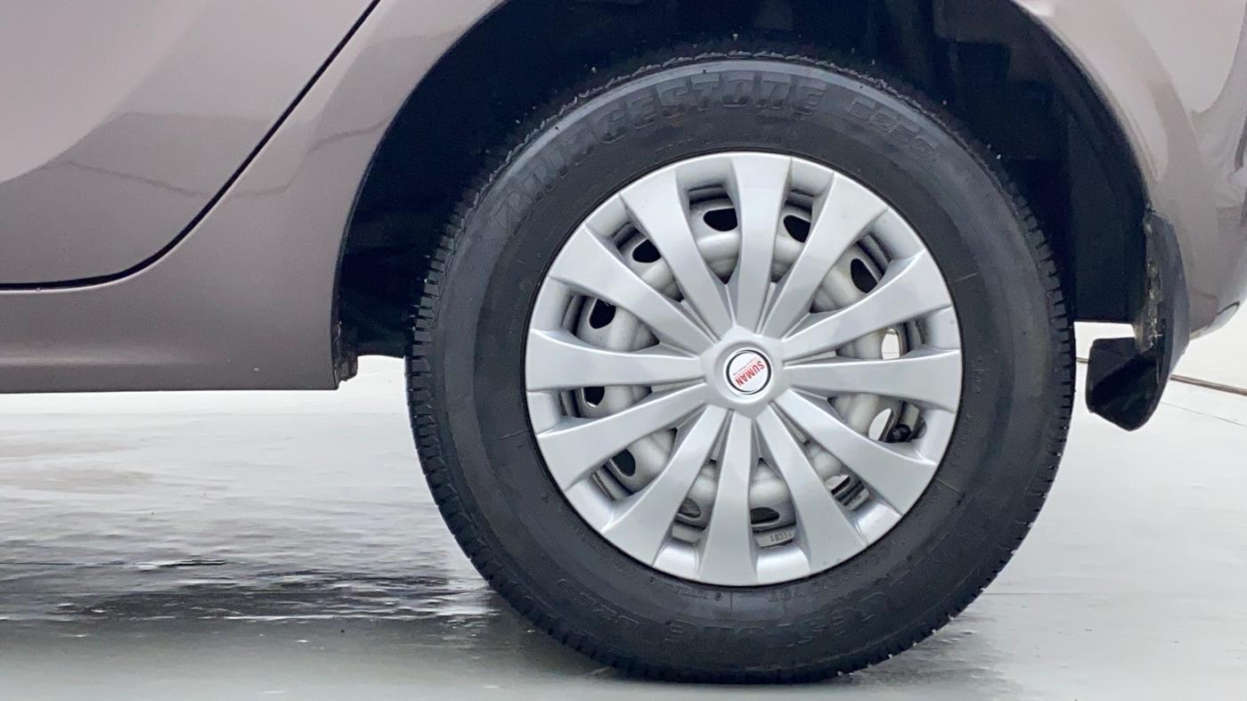 2018 Tata Tiago XE 1.2 REVOTRON, Petrol, Manual, 16,619 km, Left Rear Wheel