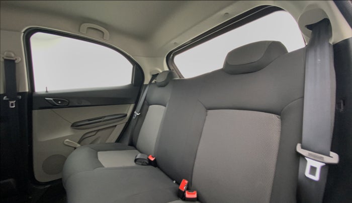 2018 Tata Tiago XE 1.2 REVOTRON, Petrol, Manual, 16,619 km, Right Side Rear Door Cabin View