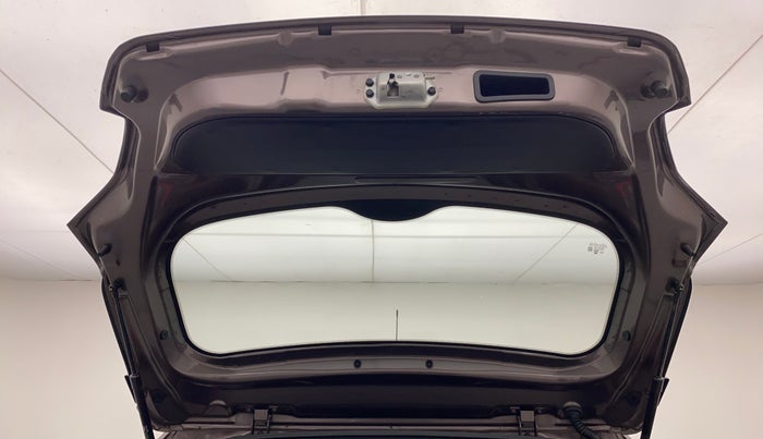 2018 Tata Tiago XE 1.2 REVOTRON, Petrol, Manual, 16,619 km, Boot Door Open