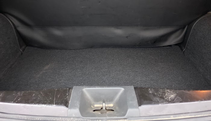 2018 Nissan Micra XV CVT, Petrol, Automatic, 32,674 km, Boot Inside