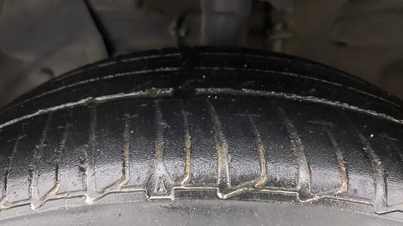 2018 Nissan Micra XV CVT, Petrol, Automatic, 32,674 km, Left Front Tyre Tread