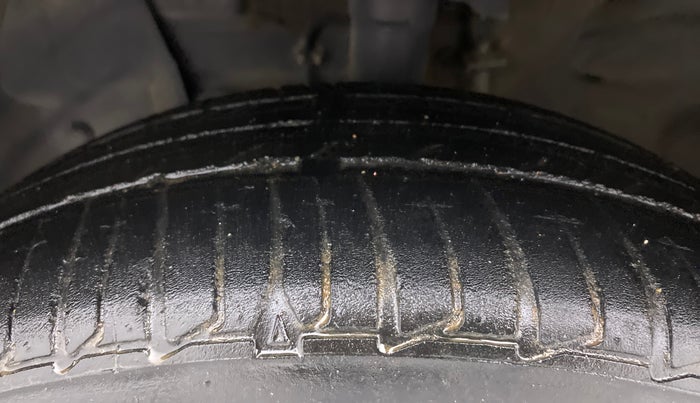 2018 Nissan Micra XV CVT, Petrol, Automatic, 32,674 km, Left Front Tyre Tread