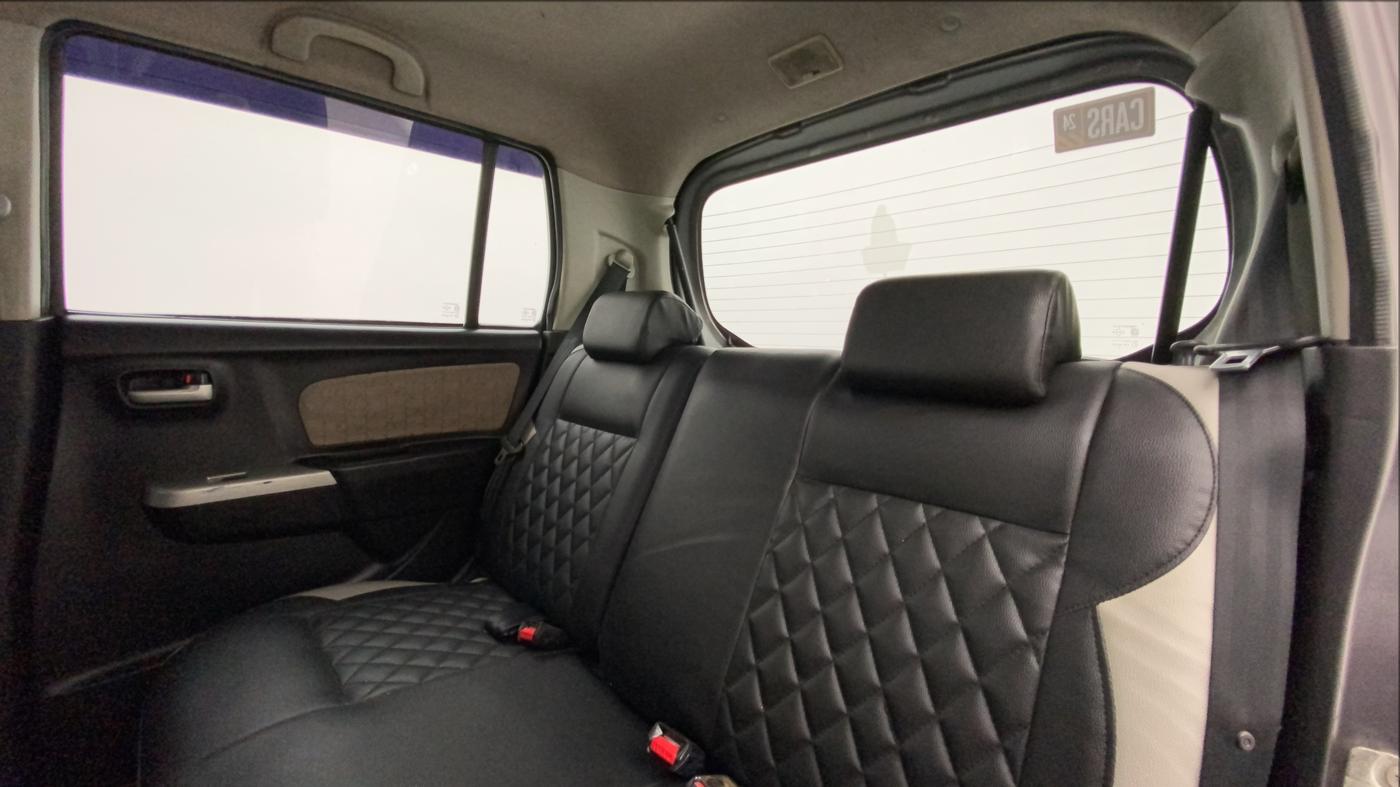 2013 Maruti Wagon R 1.0 VXI, Petrol, Manual, 58,112 km, Right Side Rear Door Cabin