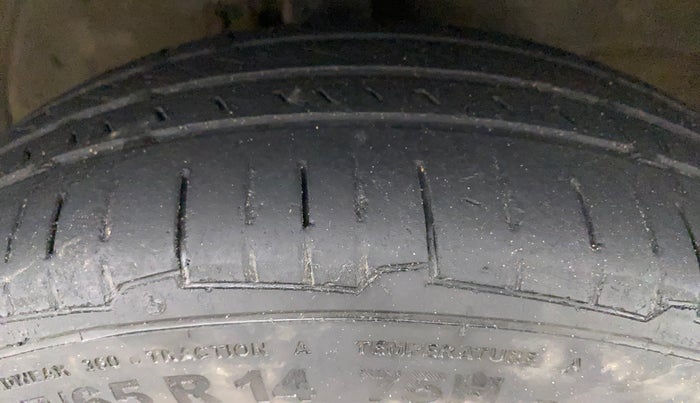2013 Maruti Wagon R 1.0 VXI, Petrol, Manual, 58,112 km, Right Front Tyre Tread