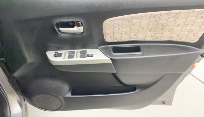 2013 Maruti Wagon R 1.0 VXI, Petrol, Manual, 58,112 km, Driver Side Door Panels Control