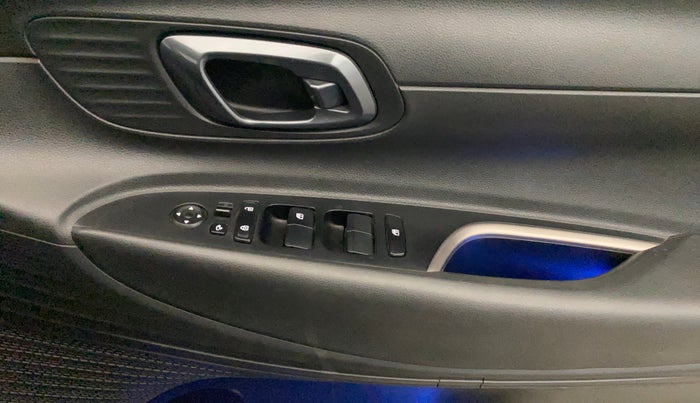 2023 Hyundai NEW I20 ASTA (O) 1.2 IVT, Petrol, Automatic, 55,448 km, Driver Side Door Panels Control