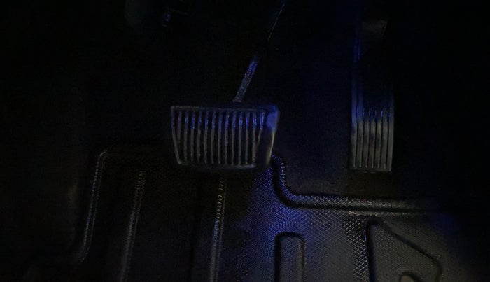 2023 Hyundai NEW I20 ASTA (O) 1.2 IVT, Petrol, Automatic, 55,448 km, Pedals