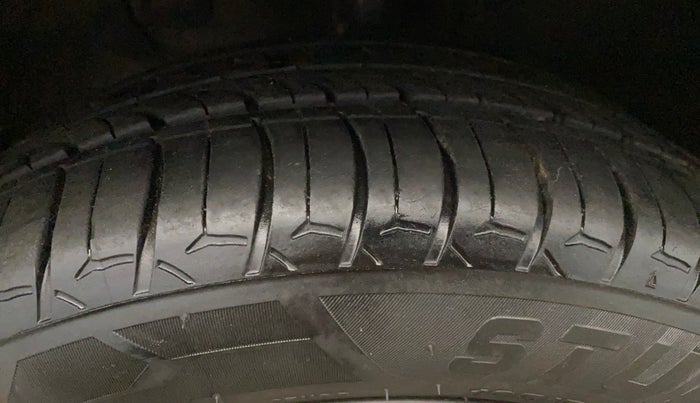 2023 Hyundai NEW I20 ASTA (O) 1.2 IVT, Petrol, Automatic, 55,448 km, Left Front Tyre Tread