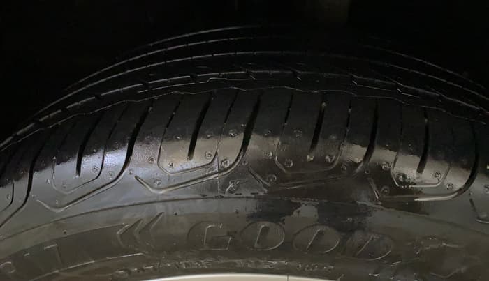 2022 MG ASTOR SUPER EX 1.5 MT, Petrol, Manual, 19,666 km, Right Rear Tyre Tread