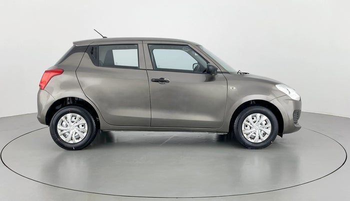2018 Maruti Swift LXI D, CNG, Manual, 68,265 km, Right Side View
