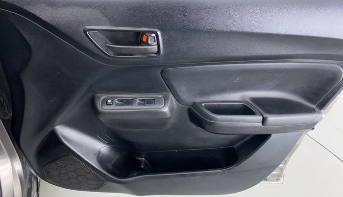 2018 Maruti Swift LXI D, CNG, Manual, 68,265 km, Driver Side Door Panels Control