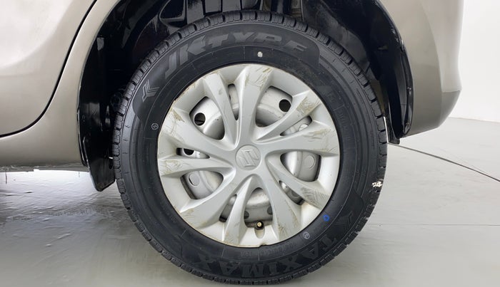 2018 Maruti Swift LXI D, CNG, Manual, 68,265 km, Left Rear Wheel