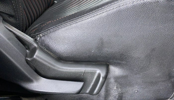 2018 Maruti Swift LXI D, CNG, Manual, 68,265 km, Driver Side Adjustment Panel
