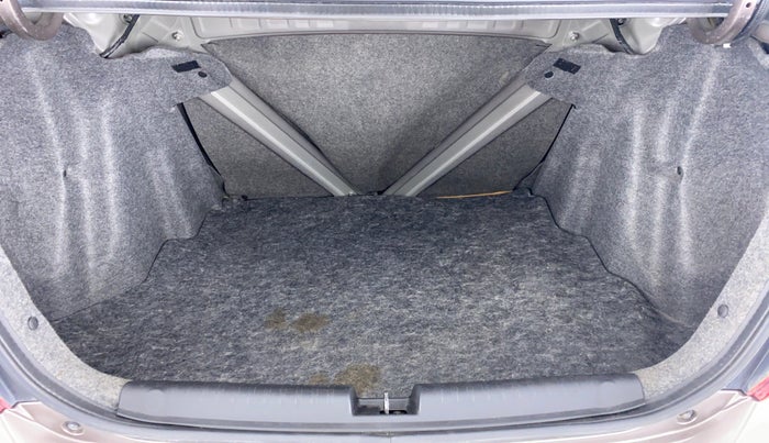 2017 Honda Amaze 1.2 SMT I VTEC, Petrol, Manual, 11,836 km, Boot Inside