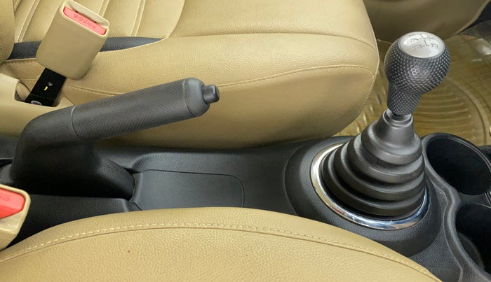 2017 Honda Amaze 1.2 SMT I VTEC, Petrol, Manual, 11,836 km, Gear Lever