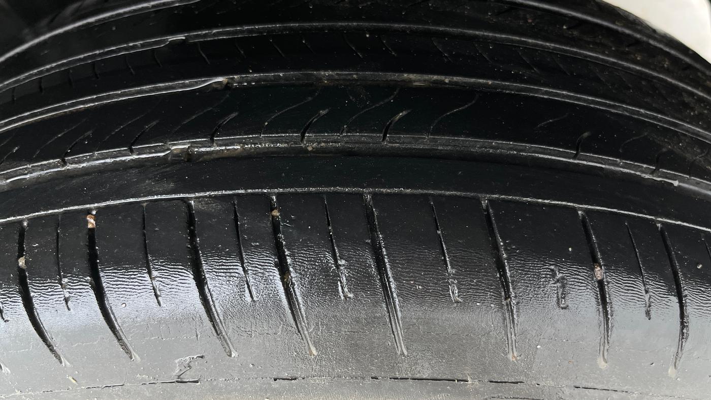 2023 Maruti FRONX DELTA PLUS 1.2L AGS, Petrol, Automatic, 69,223 km, Left Rear Tyre Tread