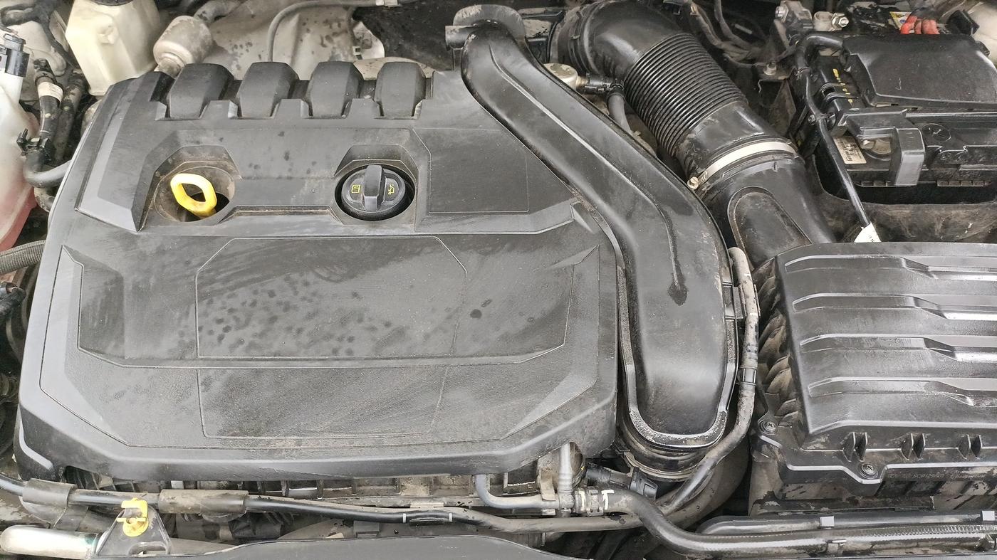 2022 Volkswagen VIRTUS GT PLUS TSI 1.5 EVO DSG, Petrol, Automatic, 80,893 km, Engine View