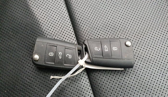 2022 Volkswagen VIRTUS GT PLUS TSI 1.5 EVO DSG, Petrol, Automatic, 80,115 km, Key Close Up