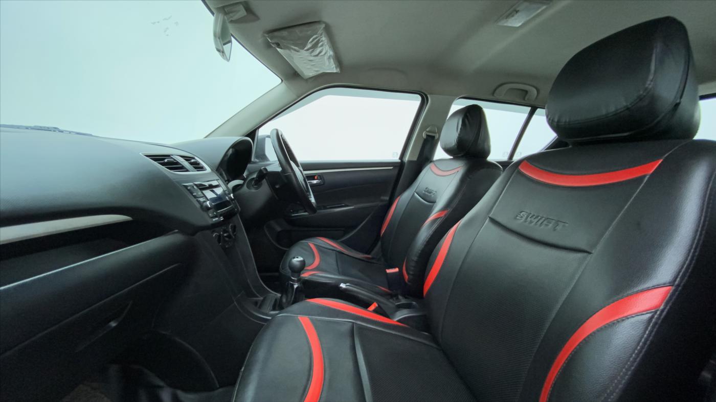 2017 Maruti Swift VXI, Petrol, Manual, 69,895 km, Right Side Front Door Cabin