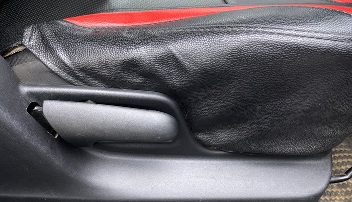 2017 Maruti Swift VXI, Petrol, Manual, 69,895 km, Driver Side Adjustment Panel