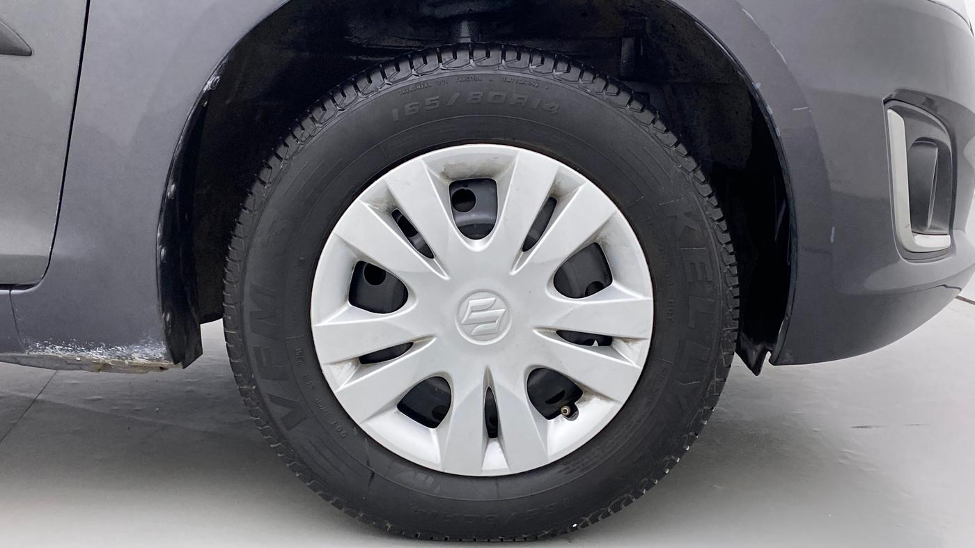 2017 Maruti Swift VXI, Petrol, Manual, 69,895 km, Right Front Wheel