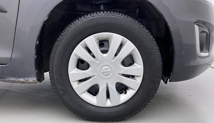 2017 Maruti Swift VXI, Petrol, Manual, 69,895 km, Right Front Wheel