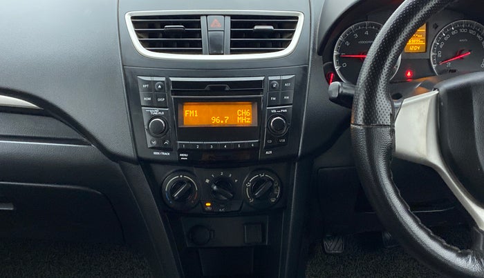 2017 Maruti Swift VXI, Petrol, Manual, 69,895 km, Air Conditioner