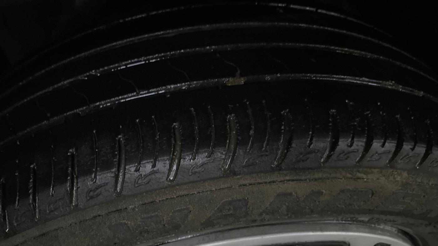 2020 Maruti Vitara Brezza VXI, Petrol, Manual, 50,464 km, Left Front Tyre Tread