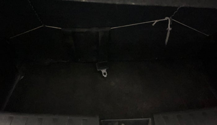 2013 Maruti Swift VXI, Petrol, Manual, 56,304 km, Boot Inside