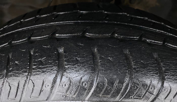 2017 Maruti Wagon R 1.0 VXI OPT, Petrol, Manual, 21,177 km, Left Front Tyre Tread