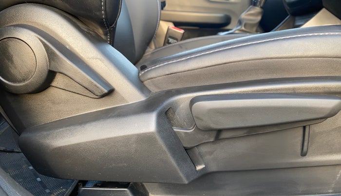 2023 Tata ALTROZ XTA DARK EDTION, CNG, Automatic, 61,988 km, Driver Side Adjustment Panel