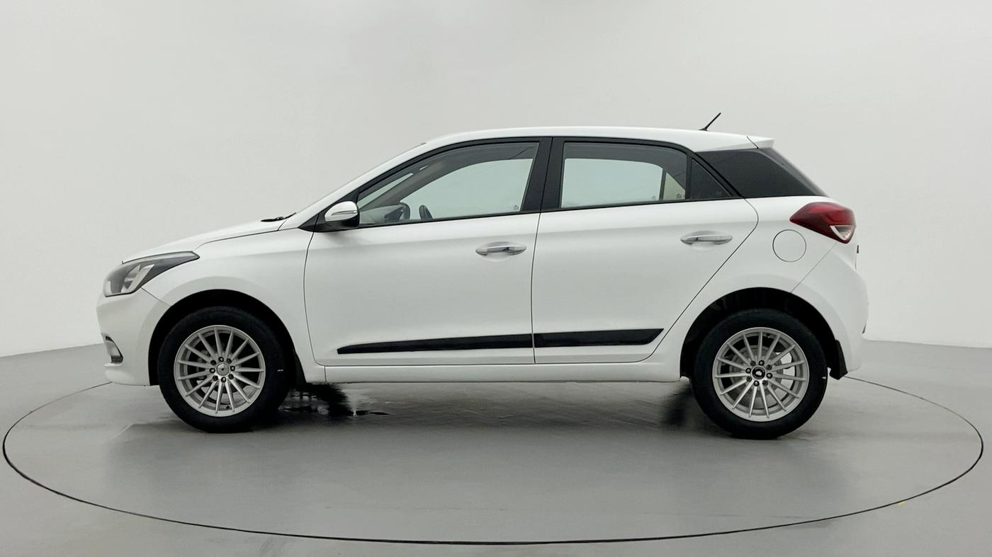 2015 Hyundai Elite i20 SPORTZ (O) 1.4, Diesel, Manual, 66,266 km, Left Side