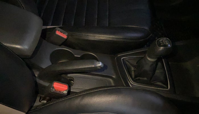 2015 Hyundai Elite i20 MAGNA 1.2, Petrol, Manual, 70,135 km, Gear Lever